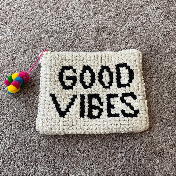 Mud Pie Handbags - “Good Vibes” Woven Bag